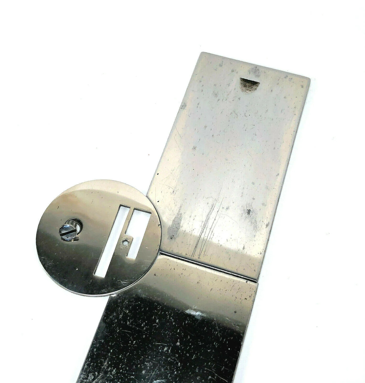 Early Singer 28 128 Front Rear Slide Throat Plate Set Simanco Part 8369 8368 8323 - Image 4