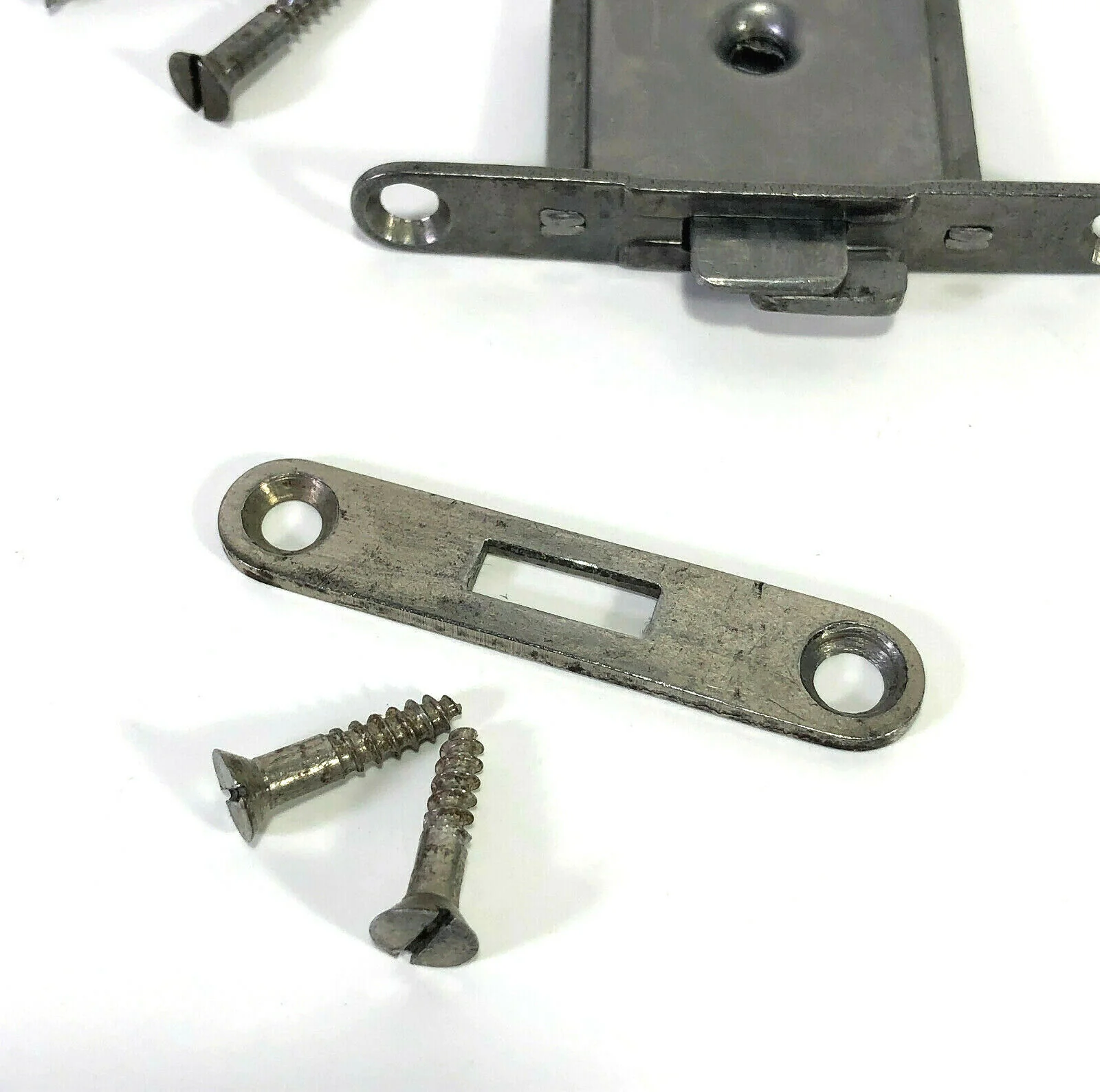 Early Singer Sewing Machine Bentwood Case Lock and Bottom Latch Simanco c.1910s 20s - Image 2