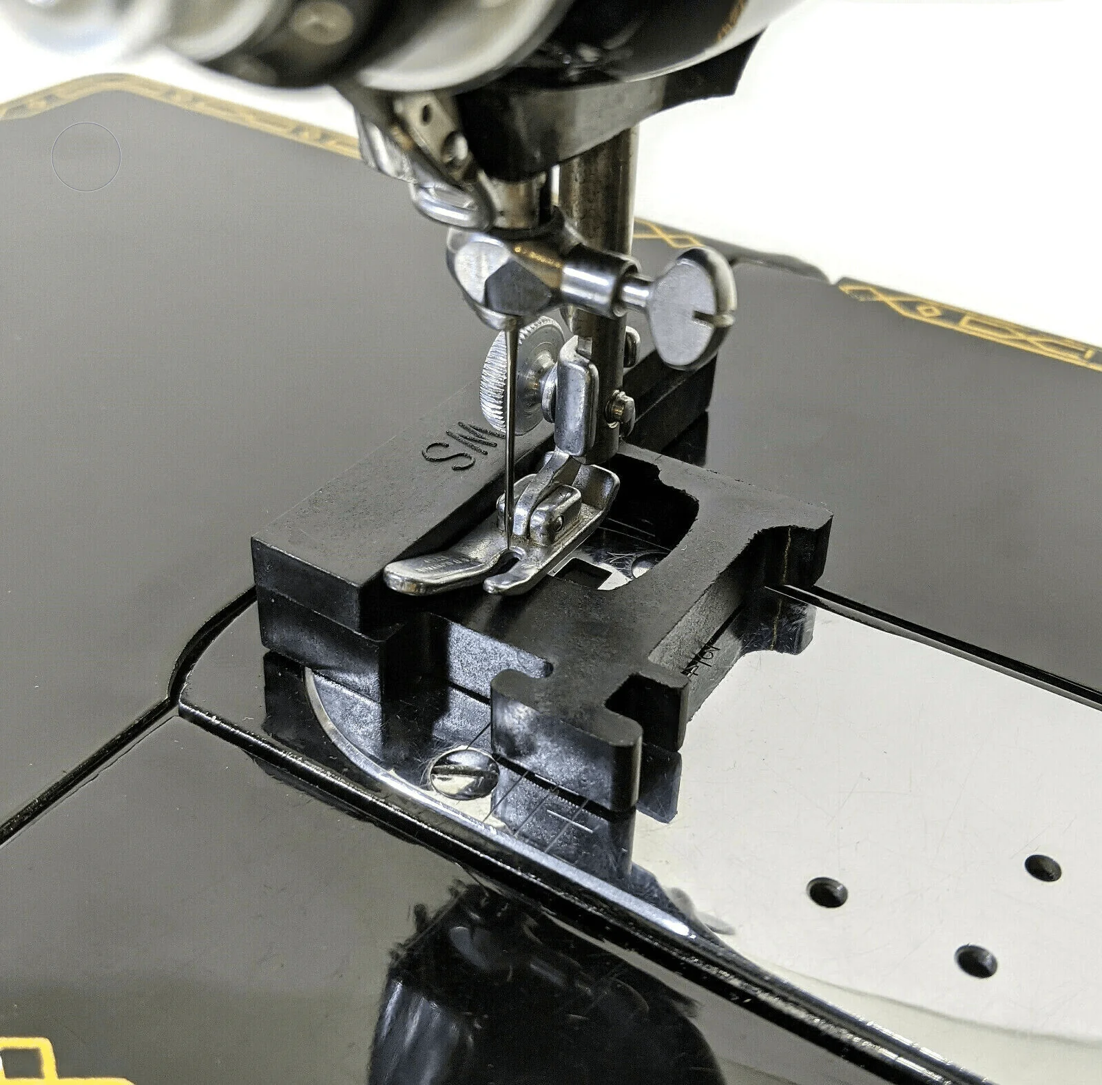 Presser Foot Timing Alignment Gauge Tool for Singer Featherweight 221 222K 15 66 99 128 201 - Image 2
