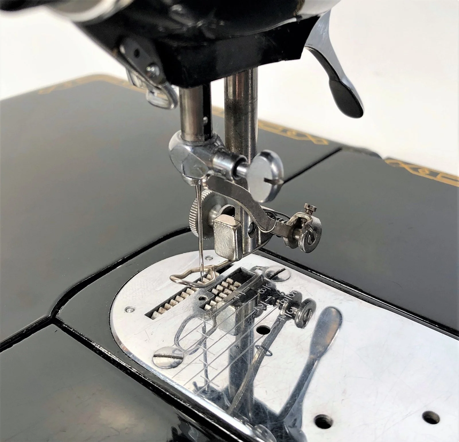 Rare Singer Low Shank Sewing Machine Darning Embroidery Foot Germany 80251 - Image 4