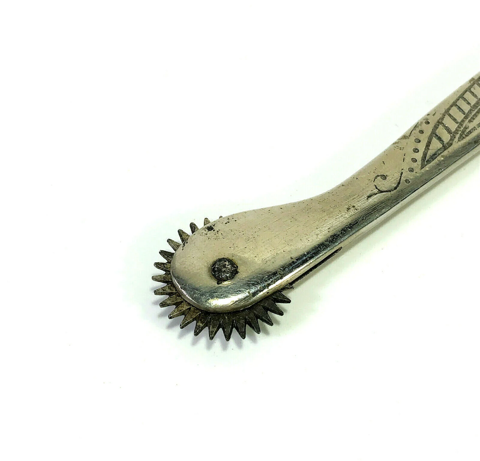 Rare 30s Singer Sewing Machine Solid Cast Nickel Art Deco Pattern Tracing Wheel - Image 5