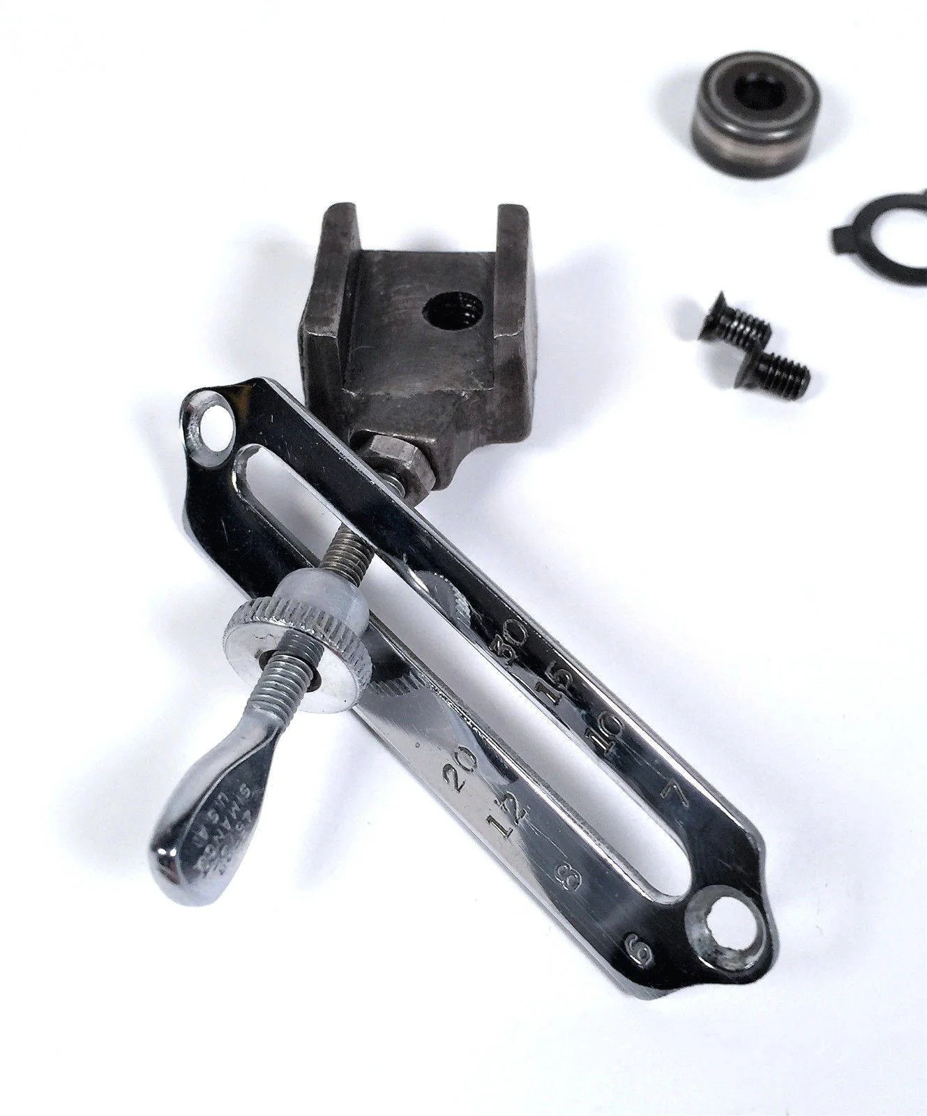 Singer 221 Featherweight Sewing Machine Stitch Length Regulator Assembly w Chrome Plate - Image 2
