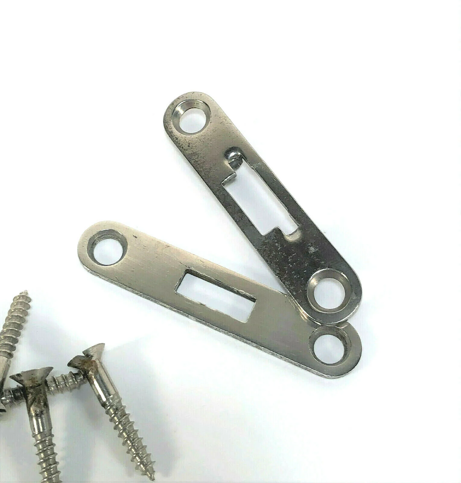Singer Sewing Machine Bentwood Case Base Latch Plate Set Simanco 124517 87427 - Image 2