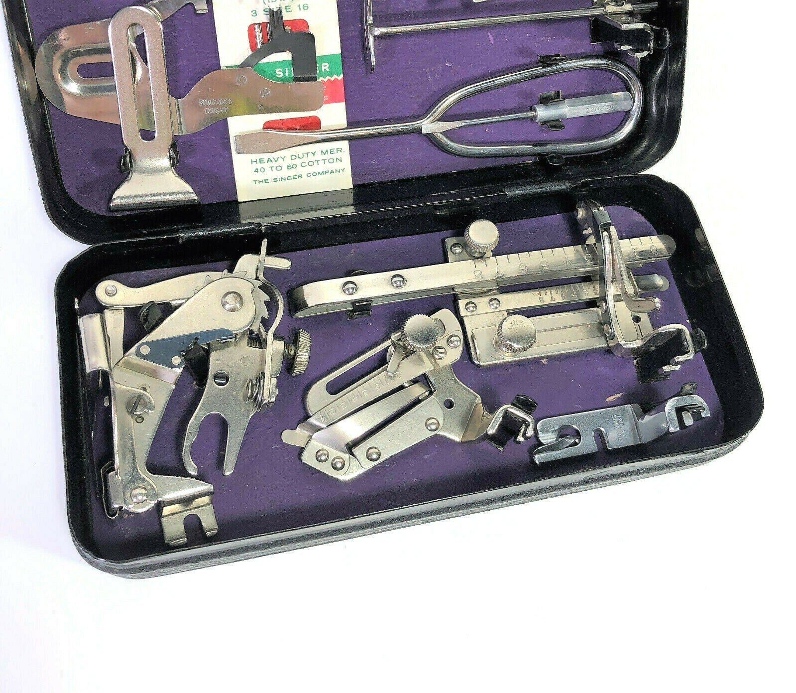 Singer Sewing Machine Godzilla Attachment Set Low Shank Feet and Accessories in Crinkle Case - Image 3