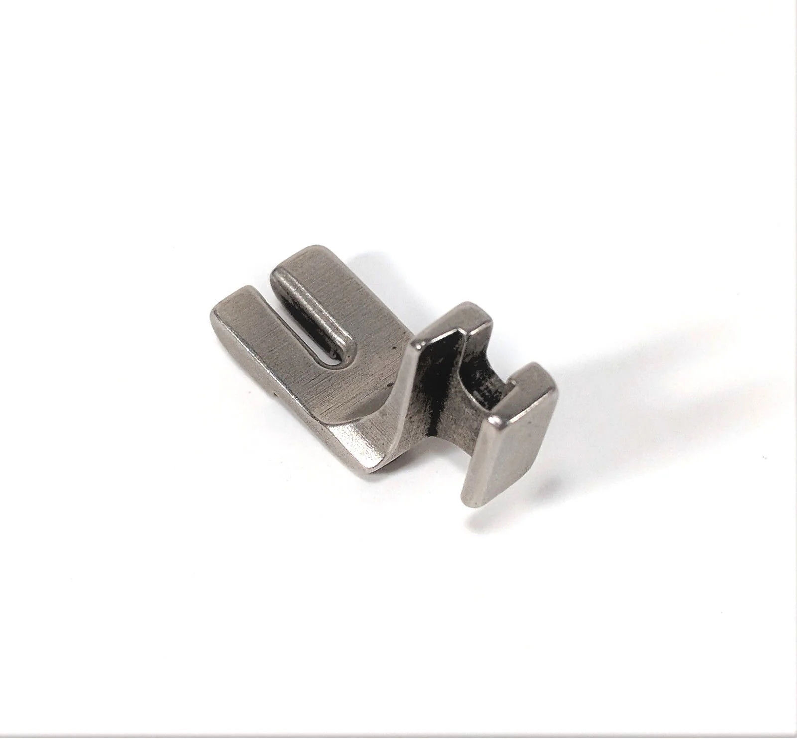 Singer Sewing Machine Low Shank Split Double Toe Gathering Shirring Foot Simanco 25979 - Image 2