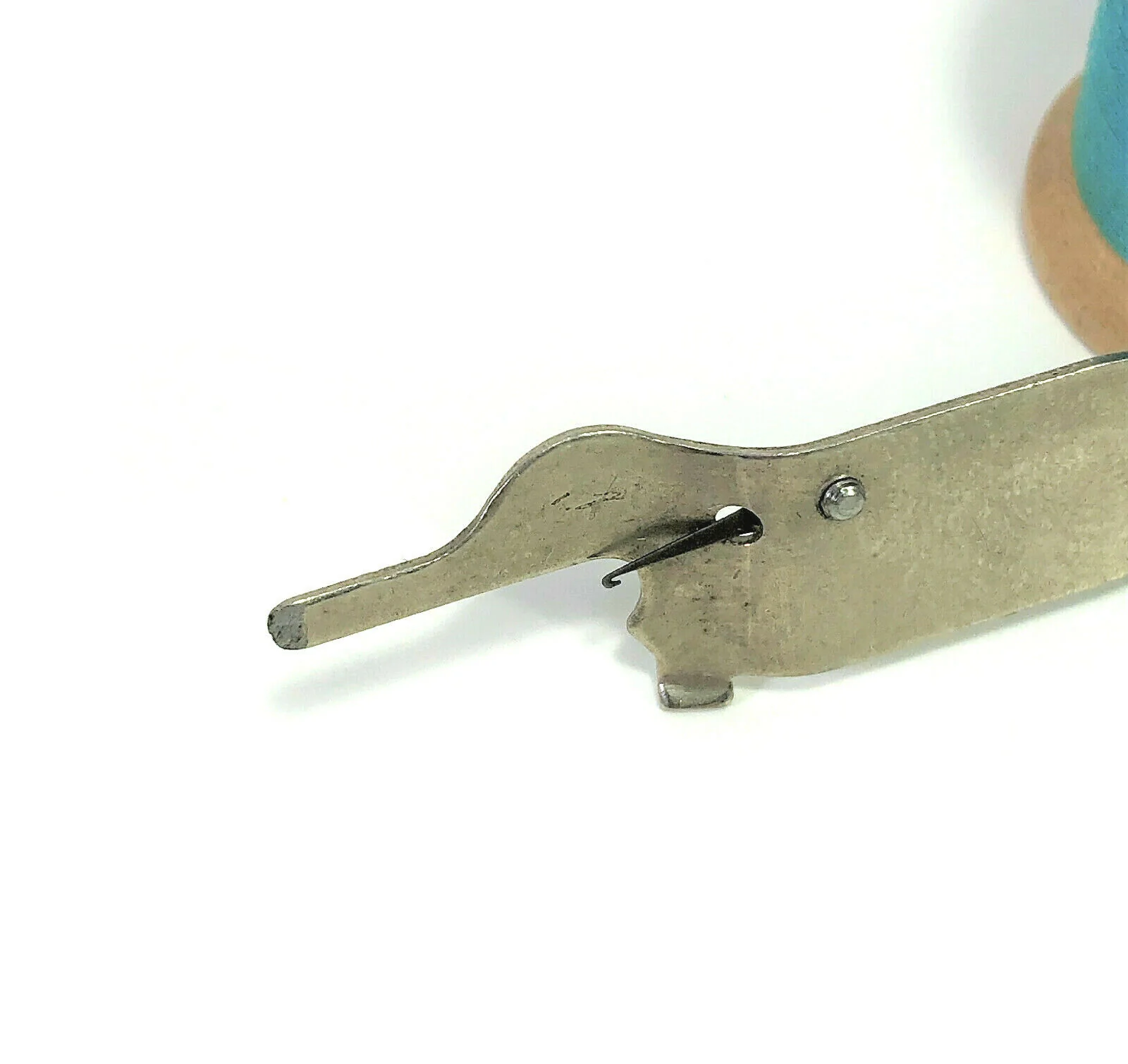 Singer Sewing Machine Needle Threader with Extra Hook Simanco 36806 Model 66 99 - Image 2