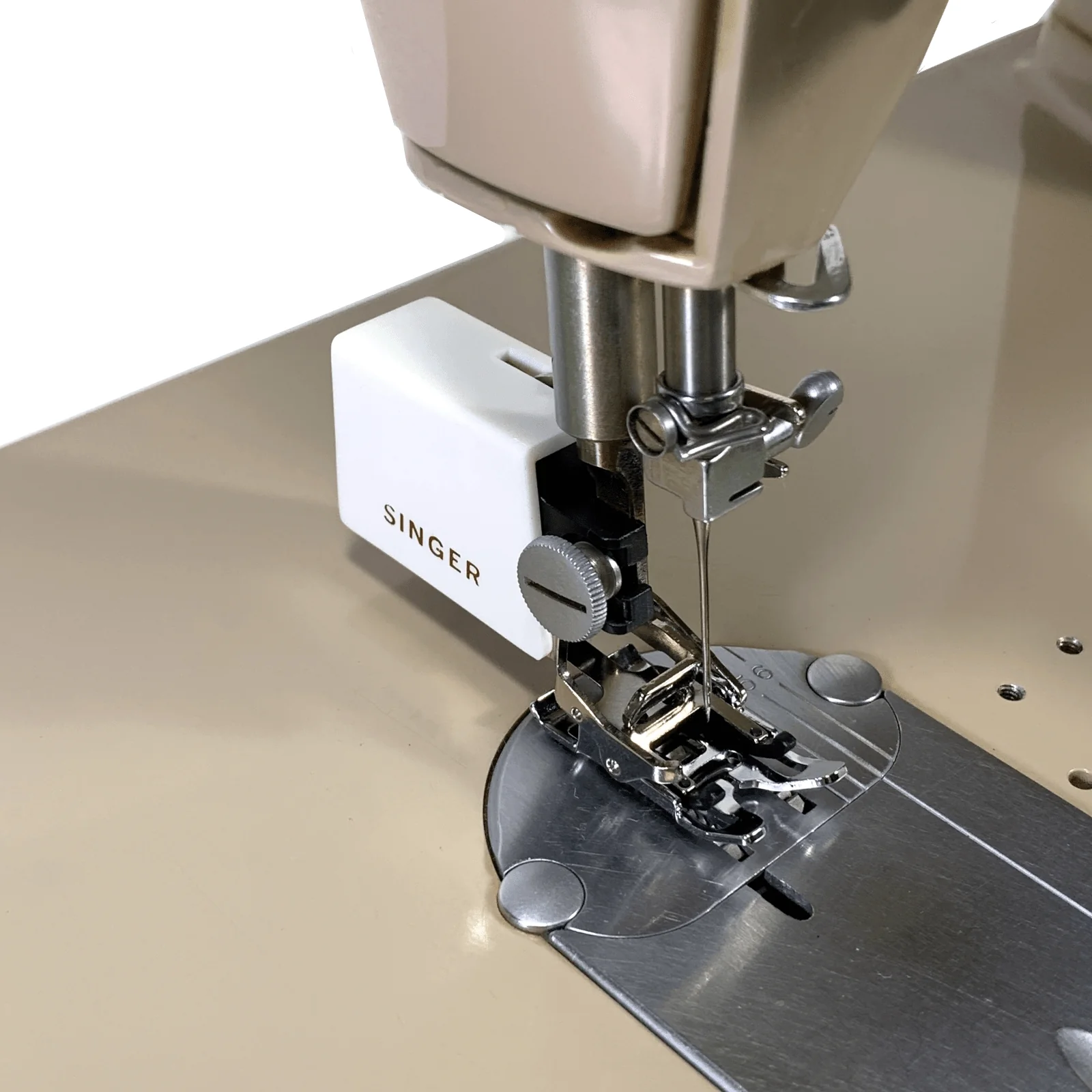 Slant Shank Even Feed Walking Foot for Singer Sewing Machine 401 403 500 503 600 700 Series - Image 4