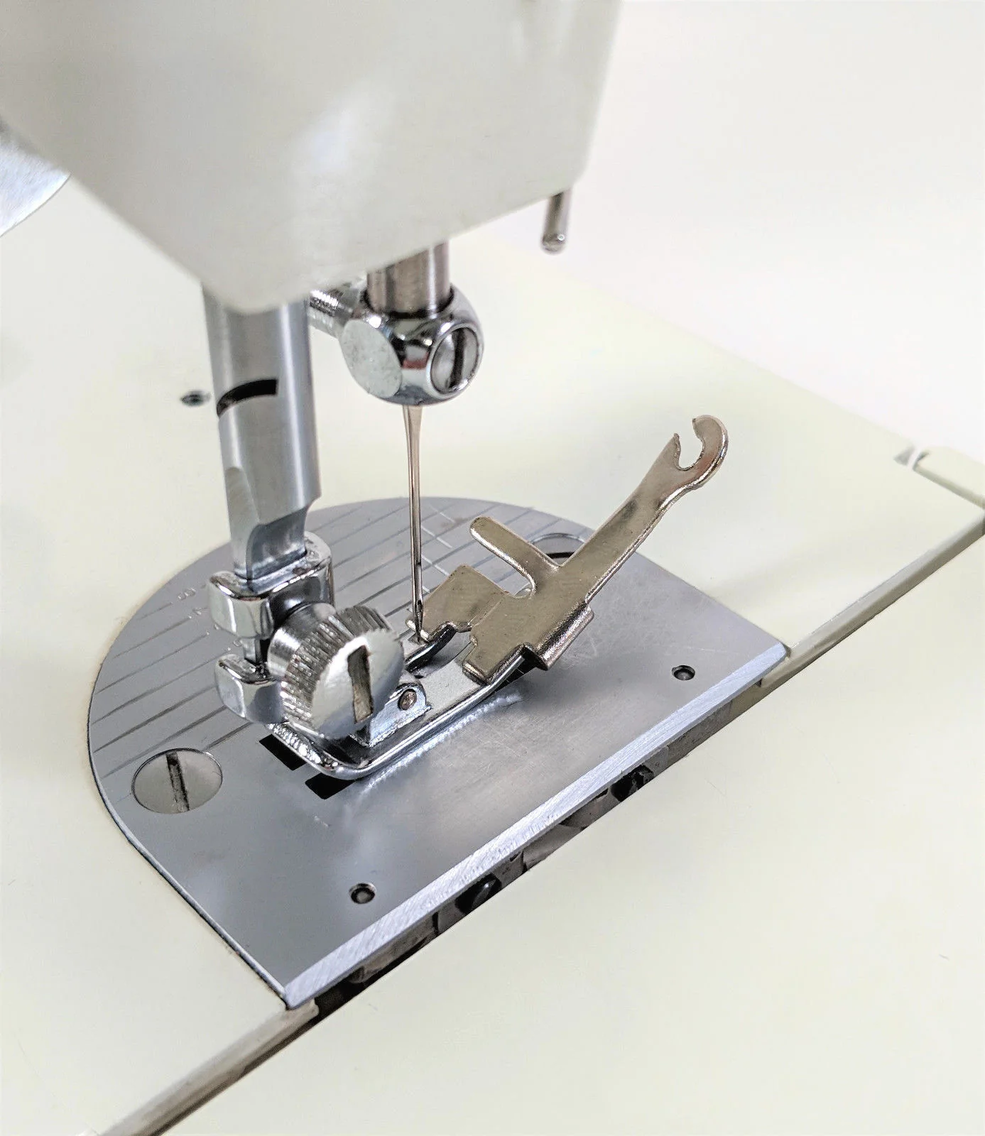 Vintage Sewing Machine Monogram Embroidery Braiding Guide Attachment - Image 5